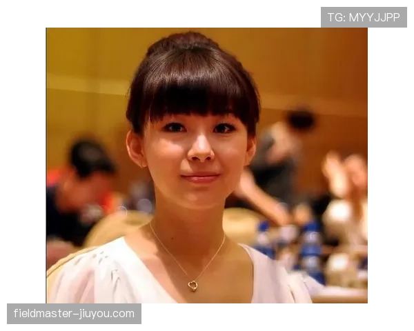 潘晓婷的衣柜里居然没有一件快时尚？